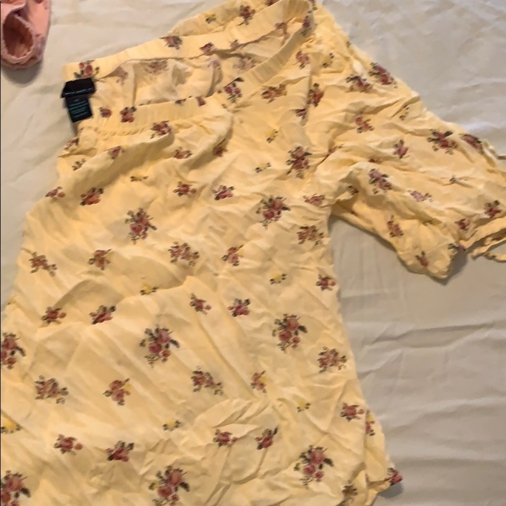 Rue 21+ 3x yellow floral off shoulder top